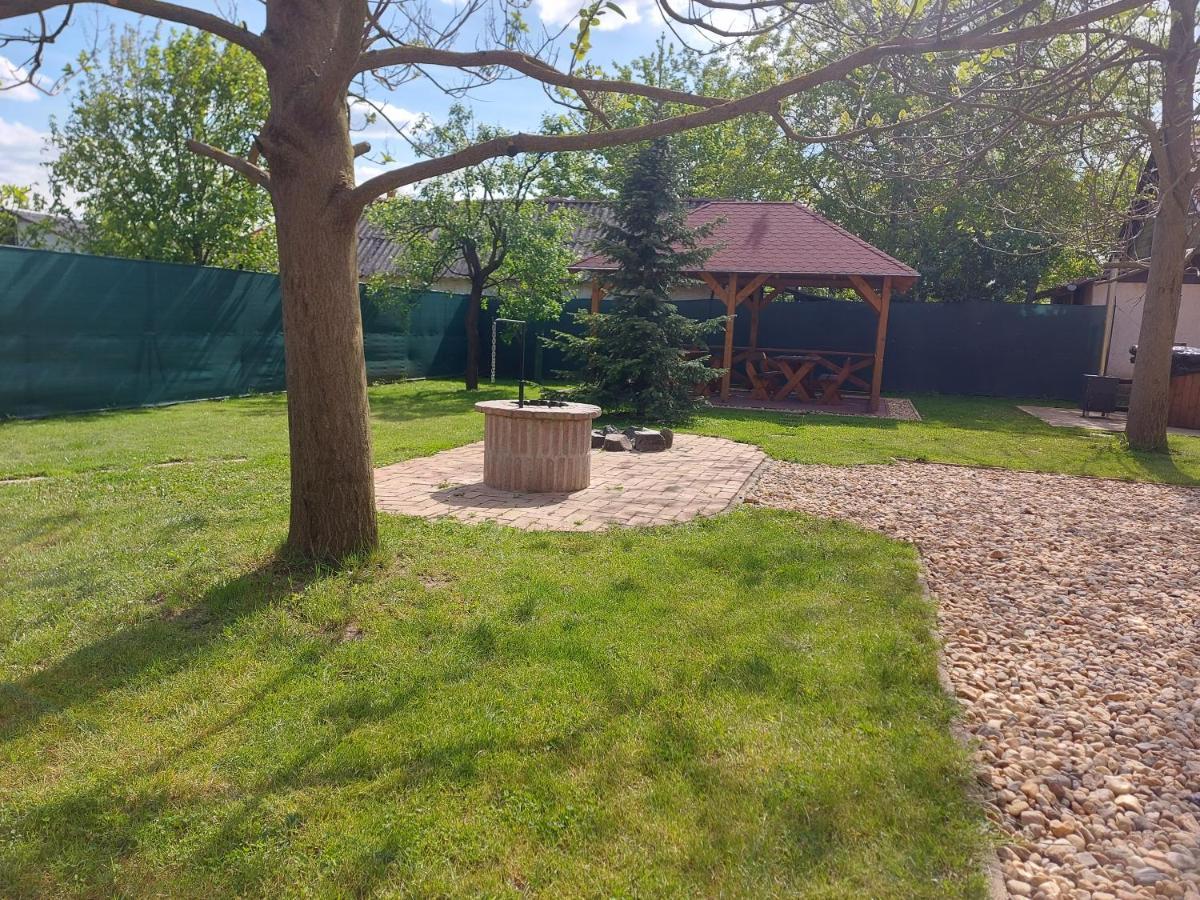 Potyka Apartman Tiszafüred Exterior foto